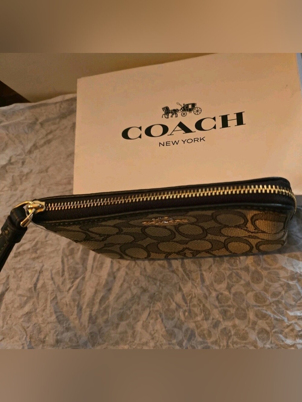 *NEW* Coach Corner Zip Wristlet In Signature Canvas Brown/Khaki F58033 - Picture 6 of 13